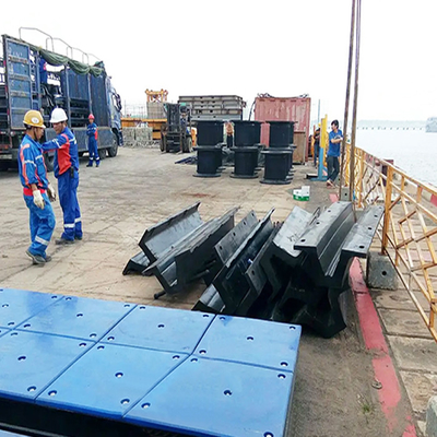Dock Tekne Koruma Güvenliği İçin Ağır Hizmet Tipi 700H Arch Kauçuk Çamurluk