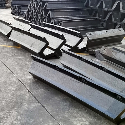 OEM Super Arch Deniz Kauçuk Çamurluklar 1015kN Reaksiyon Kuvveti