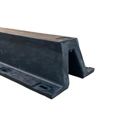 Doğal Kauçuk V Tipi Çamurluk 200mm-1000mm Yükseklik Aşınmaya Dayanıklı