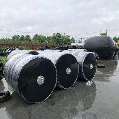 Rıhtım Gemisi İçin Poliüretan Kapalı Hücre Köpük Tekne Çamurlukları 2500mm * 4000mm