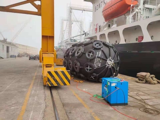 0.15 MPa Basınçlı Hava Pnömatik Kauçuk Çamurluk Düşük Aşınma Kararlı Performans