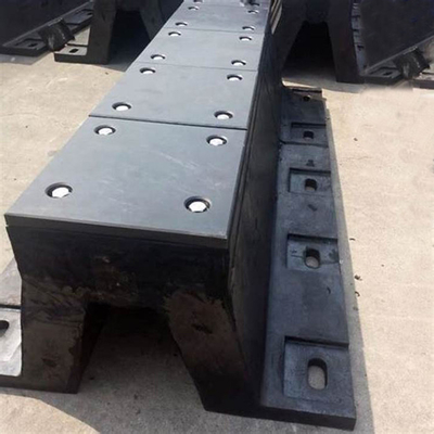 3500mm Uzunluklı Dock Fender Bumper Tipi V OEM Tasarımı