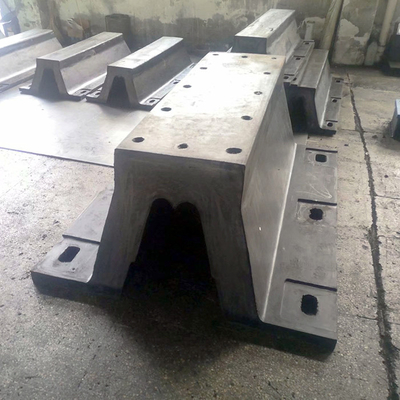 3500mm Uzunluklı Dock Fender Bumper Tipi V OEM Tasarımı