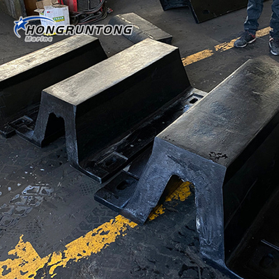 Hava koşullarına dayanıklı deniz kemeri lastik Fender V Fenders Tug Boat Fender