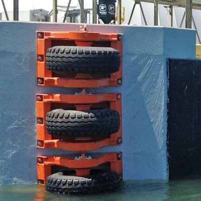 Yastık Rol Kauçuk Fenders Deniz Çekici Tekne Donanma Gemi Tesisi Liman Kenar Fender