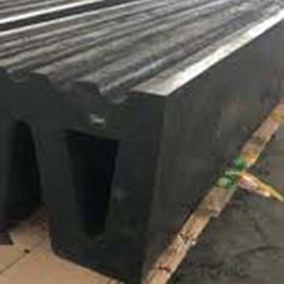 Tırkıcı Tekne Fenders Deniz Tırkıcı Yastıkları Dalga Etkisi Gelgit Koruması için Kauçuk Fenders