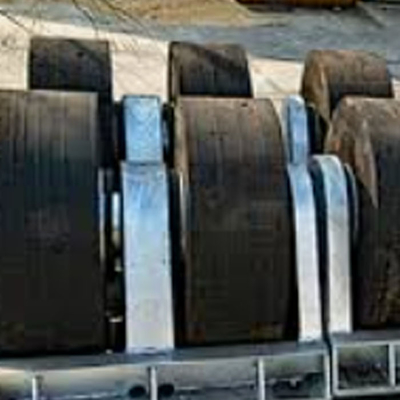 Üreticiler 10t-40t Kapasite Köşe Dock Kapıları Kauçuk Rol Fender