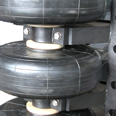ASTM D2000 SAE J200 Standart Kullanım Direnciyle Siyah Rol Fenderler