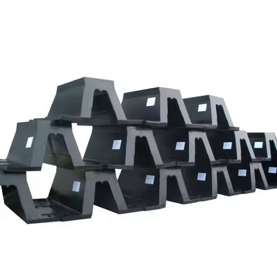 500H X 1500mm V Tipi Kauçuk Fender Yastıkları Ağır Çarpışmalar Yırtılma Direnci