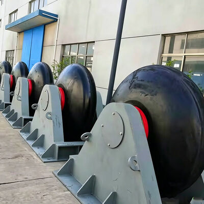 Liman terminalleri için mükemmel şok emici uzun hizmet ömrü ve yüksek istikrarlı deniz rulo fenderleri